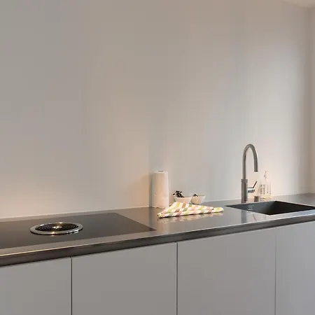 Spacious Luxe Apartamento