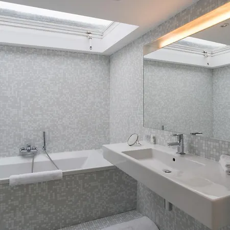 Spacious Luxe